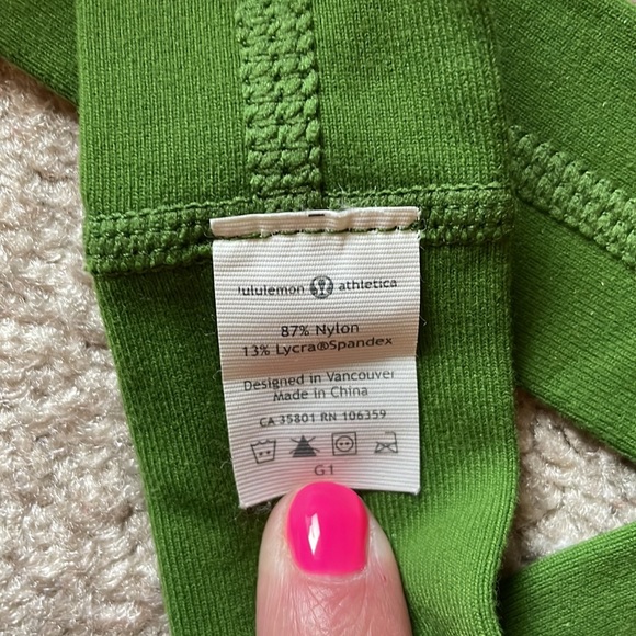 Lululemon Headbands-set of 2 - Picture 3 of 3